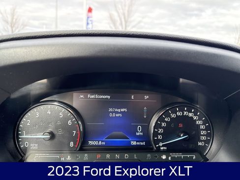 Used 2023 Ford Explorer XLT AWD/4WD image 20