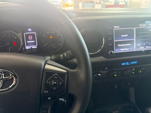 Certified 2021 Toyota Tacoma TRD Off-Road AWD/4WD image 26