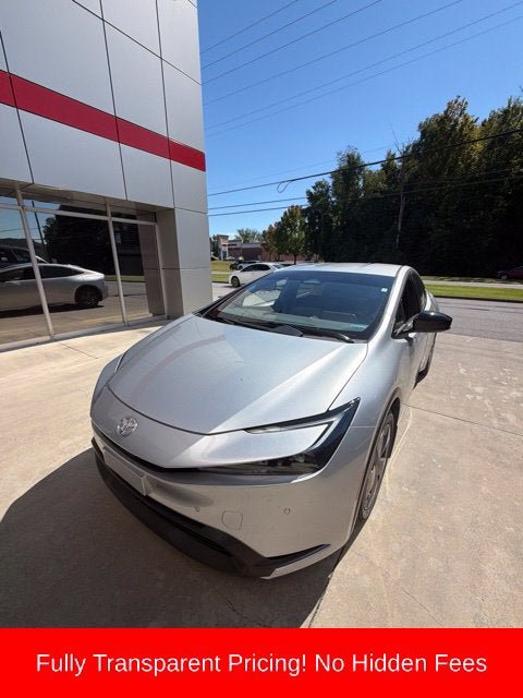 Used 2026 Toyota Prius LE FWD image 5