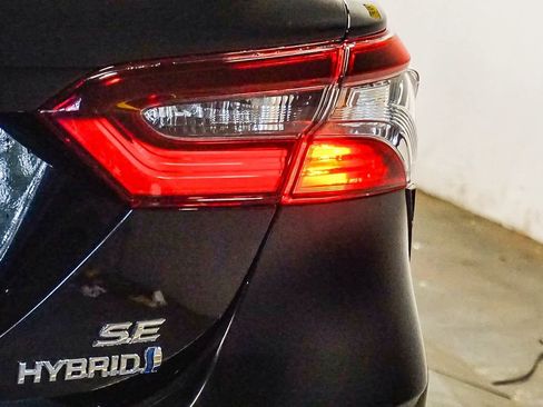 Used 2023 Toyota Camry SE w/ Audio Upgrade Package image 11