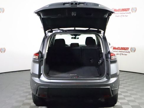 Used 2024 Nissan Rogue SV AWD/4WD image 10