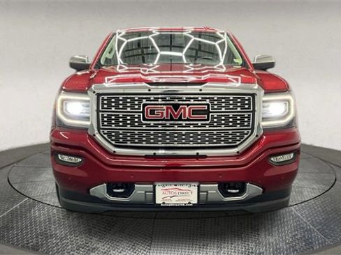 Used 2018 GMC Sierra 1500 Denali w/ Denali Ultimate Package image 3