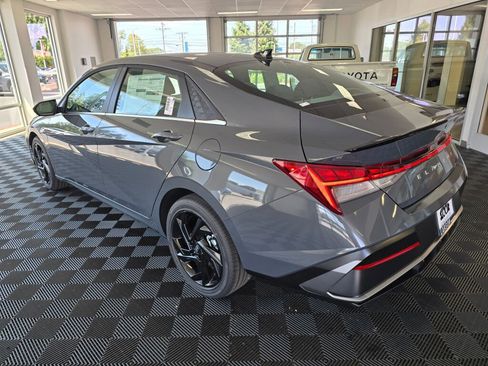 New 2026 Hyundai Elantra SEL Sport Premium FWD image 5