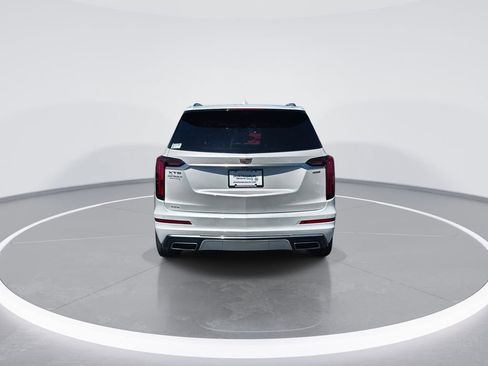 Used 2024 Cadillac XT6 Premium Luxury w/ Technology Package AWD/4WD image 7