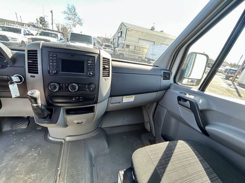 Used 2015 Mercedes-Benz Sprinter 2500 w/ Driver Comfort Package image 17
