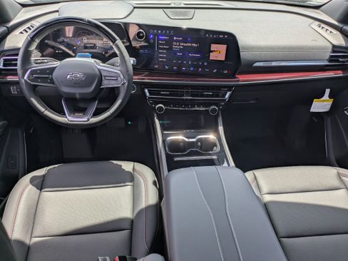 New 2026 Chevrolet Traverse Z71 w/ Enhanced Driving Package AWD/4WD image 17