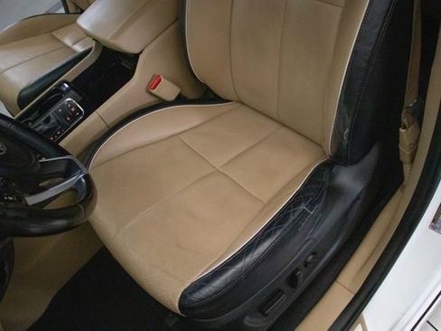 Used 2018 Kia Sedona SX Limited image 27