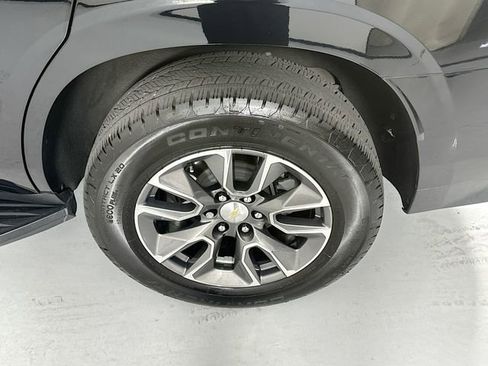 Used 2022 Chevrolet Tahoe LT w/ Luxury Package RWD image 30