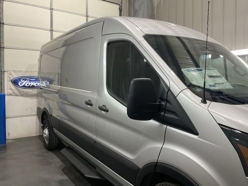 New 2026 Ford Transit 250 148 Medium Roof image 4