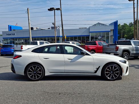 Used 2023 BMW 430i Gran Coupe xDrive w/ M Sport Package AWD/4WD image 7