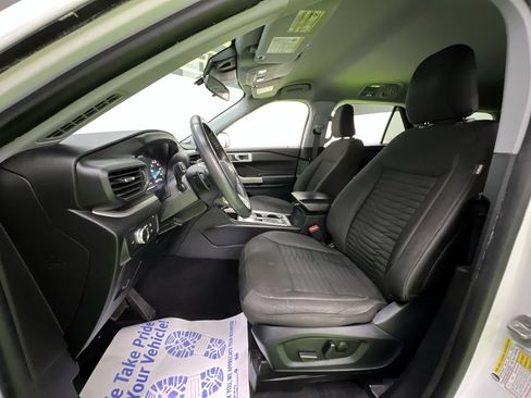 Used 2021 Ford Explorer XLT w/ Class III Trailer Tow Package AWD/4WD image 17