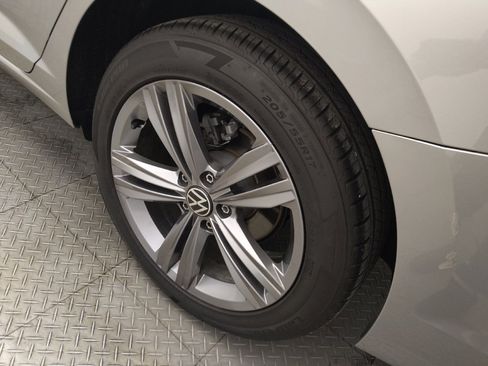Used 2022 Volkswagen Jetta SE FWD image 31