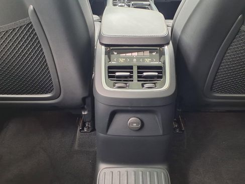 Certified 2026 Volvo XC90 B6 Ultra w/ Protection Package AWD/4WD image 25