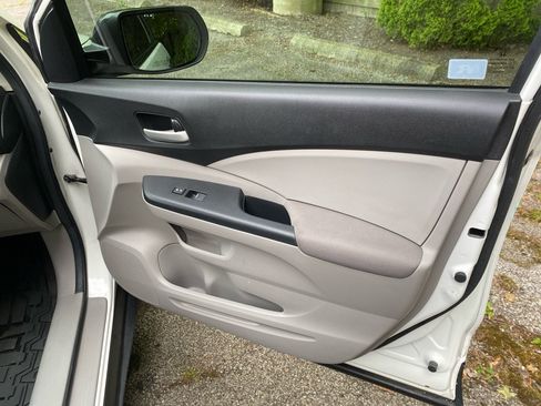 Used 2013 Honda CR-V LX image 22