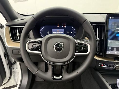 New 2026 Volvo XC60 B5 Core AWD/4WD image 17