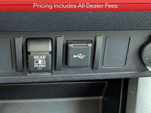 Certified 2021 Toyota Tacoma SR5 RWD image 24
