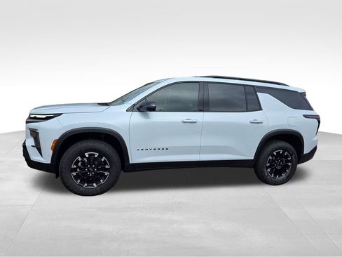 New 2026 Chevrolet Traverse Z71 w/ Enhanced Driving Package image 3