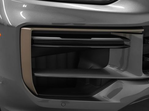 New 2025 Porsche Cayenne Turbo image 21