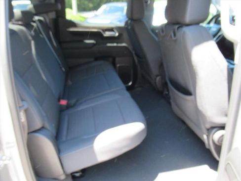 Used 2024 Chevrolet Silverado 1500 LT AWD/4WD image 30