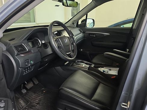 Used 2023 Honda Ridgeline RTL-E image 5