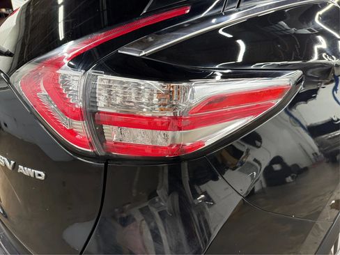 Used 2018 Nissan Murano SV AWD/4WD image 39