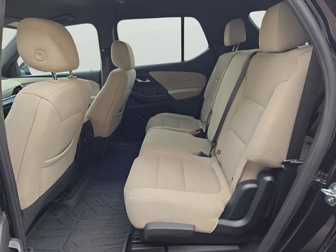 Used 2023 Chevrolet Traverse LS w/ Safety Package image 13