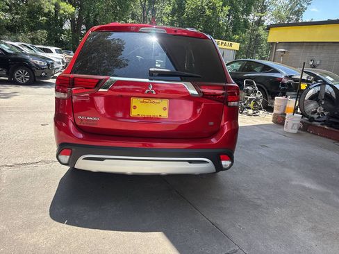 Used 2020 Mitsubishi Outlander SE FWD image 7