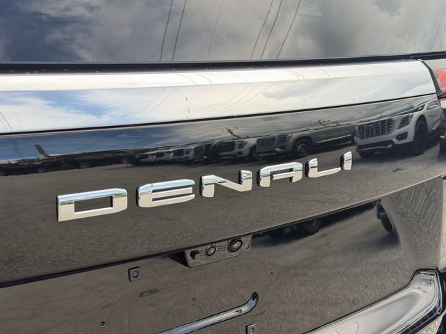 New 2026 GMC Yukon Denali w/ Denali Reserve Package AWD/4WD image 15
