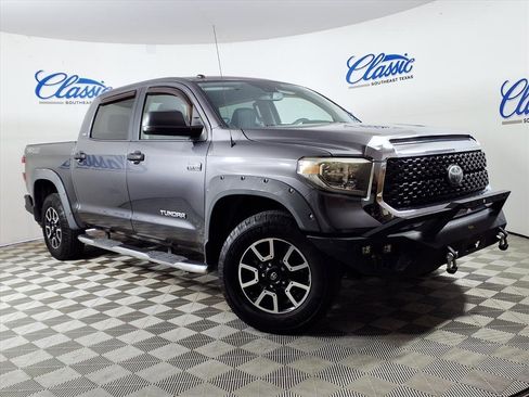 Used 2018 Toyota Tundra SR5 image 1