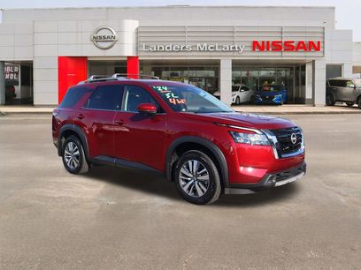 Used 2024 Nissan Pathfinder SL