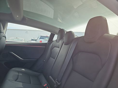Used 2025 Tesla Model 3 RWD image 14