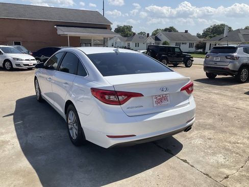 Used 2017 Hyundai Sonata SE FWD image 5