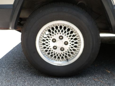 Used 1996 Jeep Cherokee 4WD 4-Door image 38