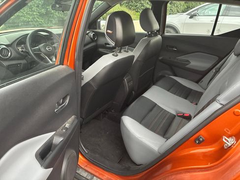 Used 2022 Nissan Kicks SR w/ Premium Package FWD image 8