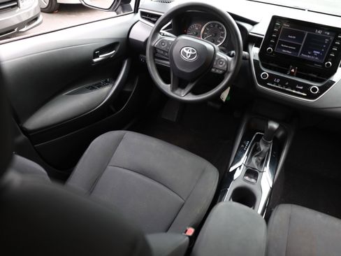 Used 2021 Toyota Corolla LE image 23