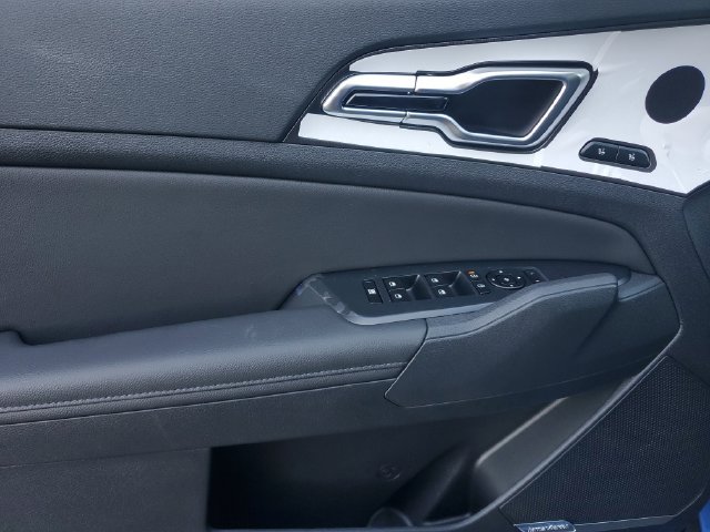 New 2026 Kia Sportage SX AWD/4WD image 22