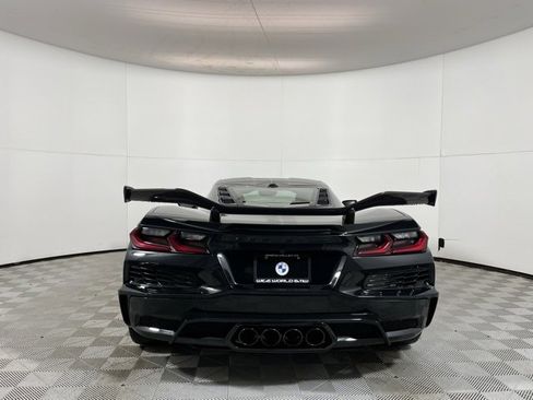 Used 2023 Chevrolet Corvette Z06 w/ Z07 Performance Package image 6
