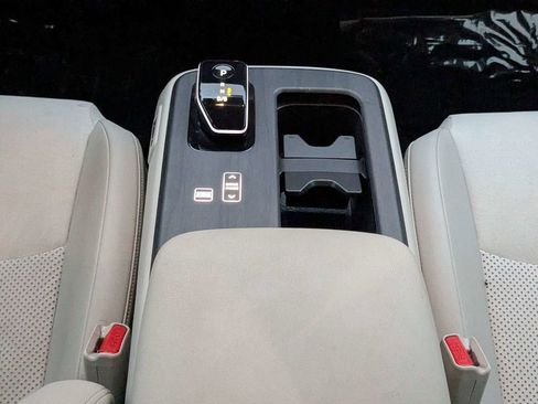 Used 2023 Nissan Ariya ENGAGE image 19