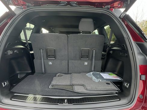 New 2025 Jeep Grand Cherokee L Laredo w/ Luxury Tech Group I image 13