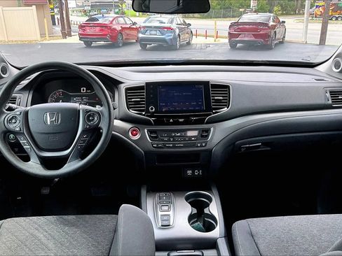 Used 2021 Honda Ridgeline Sport image 5