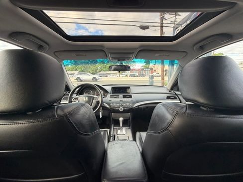 Used 2011 Honda Accord EX-L image 25