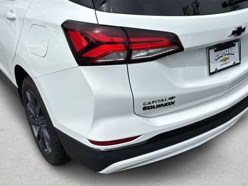 Used 2024 Chevrolet Equinox RS FWD image 36