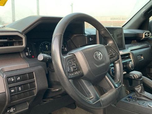 Used 2024 Toyota Tacoma SR5 image 7