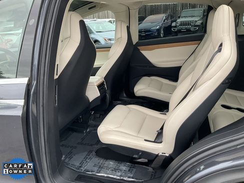 Used 2018 Tesla Model X 100D image 26