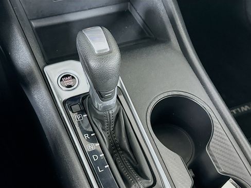 Used 2025 Nissan Altima 2.5 SV image 23