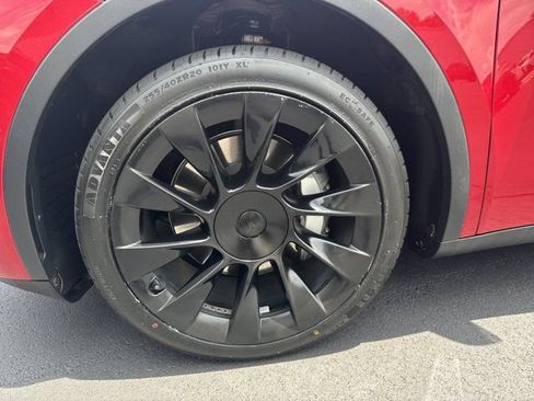 Used 2020 Tesla Model Y Long Range AWD/4WD image 11