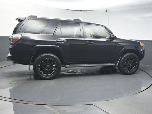 Used 2019 Toyota 4Runner SR5 Premium AWD/4WD image 8