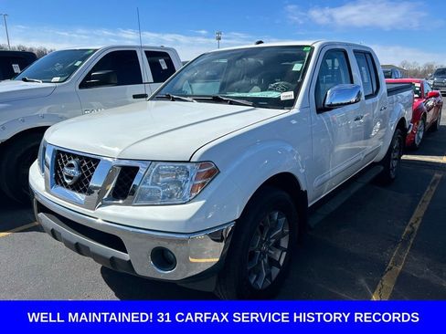 Used 2019 Nissan Frontier SL image 2