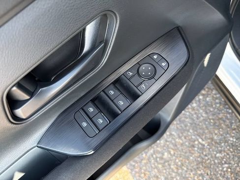 Certified 2025 Nissan Kicks S AWD/4WD image 12