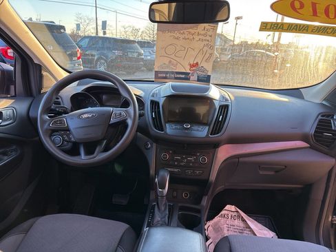 Used 2019 Ford Escape SE image 19